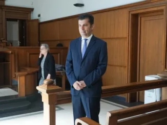 Кирил Петков