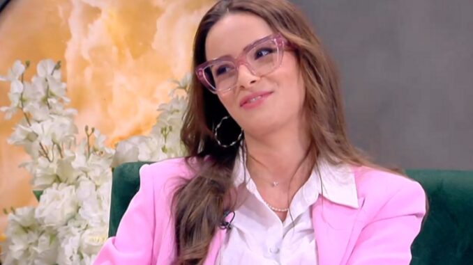 Изабел Овчарова