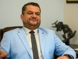 адвокат Петър Петров