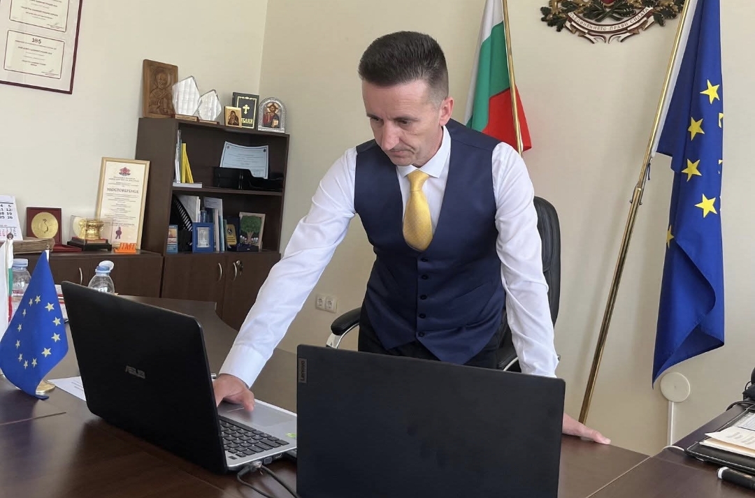 Георги Недев